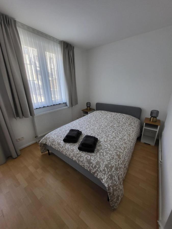 Studio Alicia, Idealement Situe Etterbeek Exteriör bild