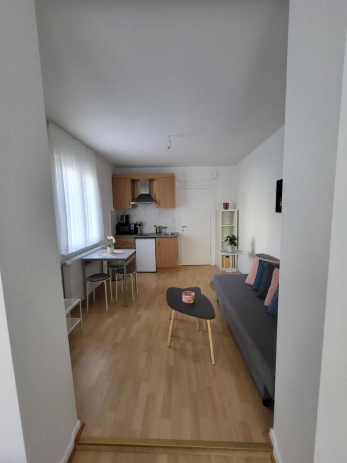 Studio Alicia, Idealement Situe Etterbeek Exteriör bild