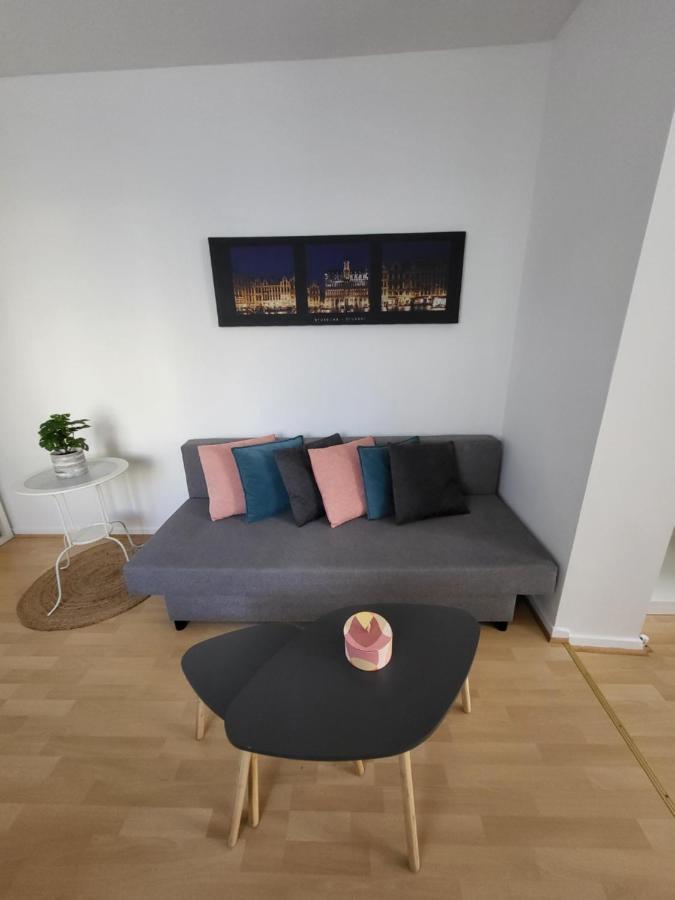 Studio Alicia, Idealement Situe Etterbeek Exteriör bild