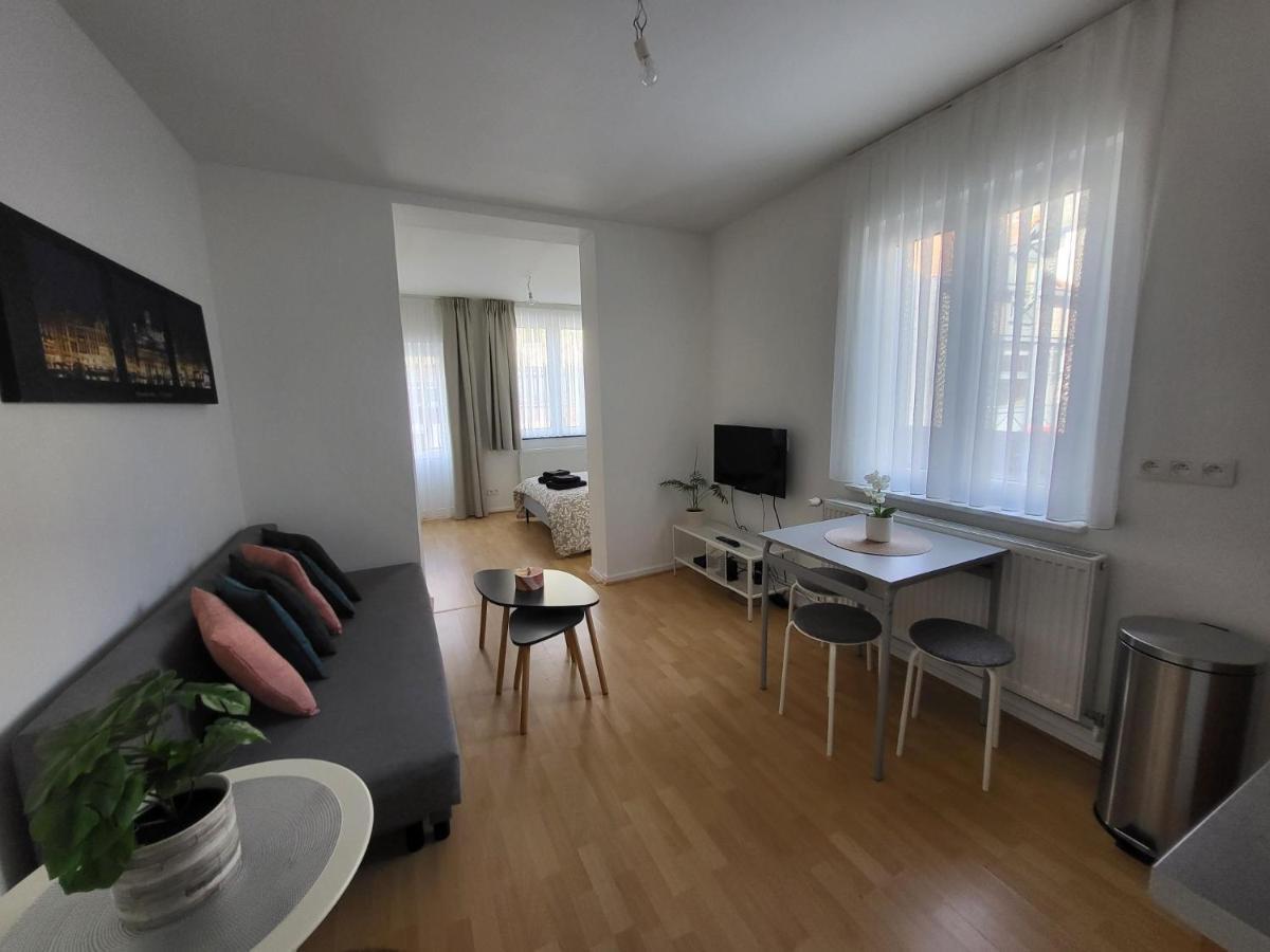 Studio Alicia, Idealement Situe Etterbeek Exteriör bild