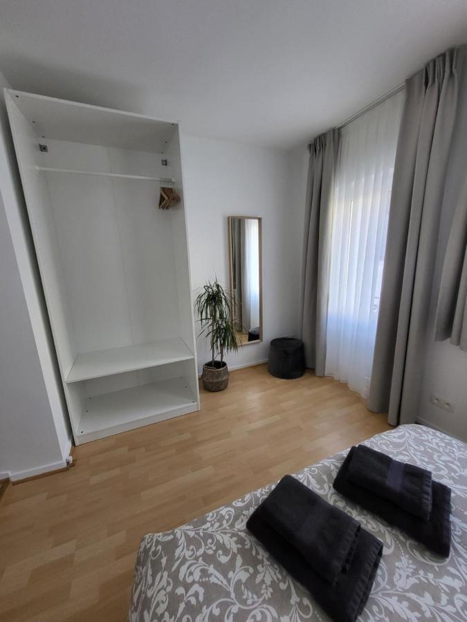Studio Alicia, Idealement Situe Etterbeek Exteriör bild